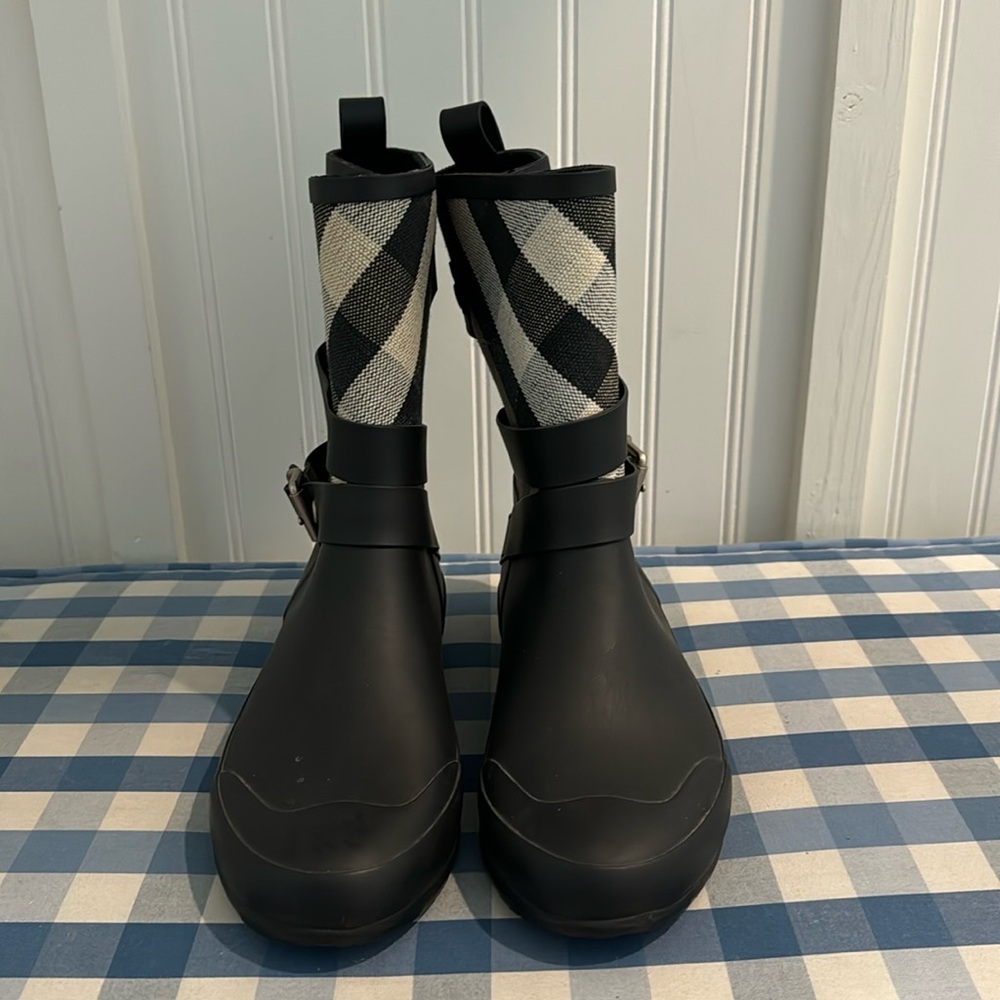 Burberry rain boots